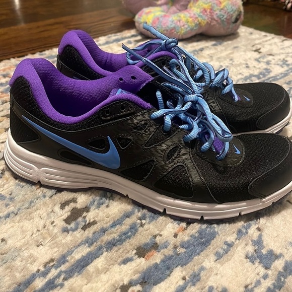 NIKE  revolution 2 sneakers - Picture 1 of 4